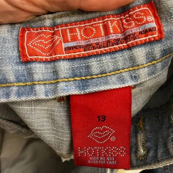 HotKiss - Picture 3 of 3